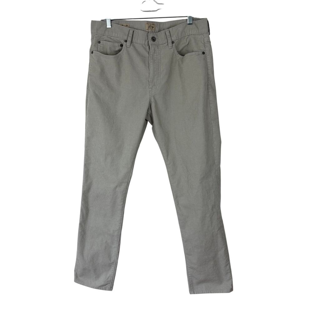 J. Crew 770™ Straight-fit pant in corduroy 33x32 (34x31 measured) G7137